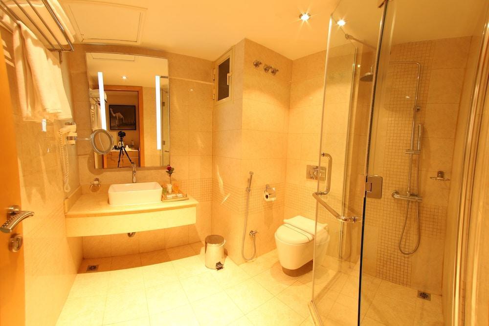 Coral Olaya 4*